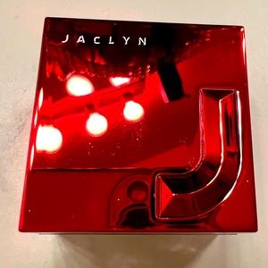 Jaclyn Hill glimmer powder in I’m so Lit